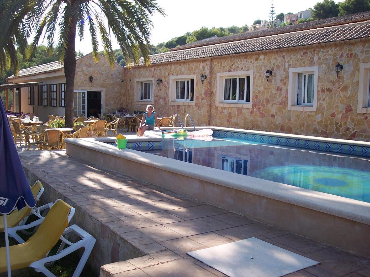 Fonda Las Palmeras Font de sa Cala Exteriör bild