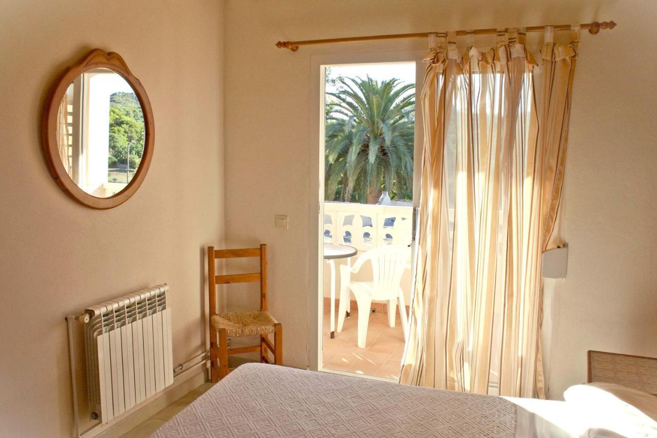 Fonda Las Palmeras Font de sa Cala Exteriör bild