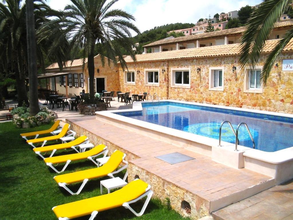 Fonda Las Palmeras Font de sa Cala Exteriör bild